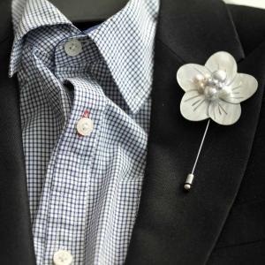 Mother Of Pearl Flower Men Boutonniere Lapel Pin