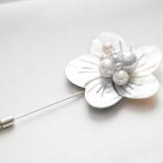 Mother of Pearl flower Men boutonniere lapel pin