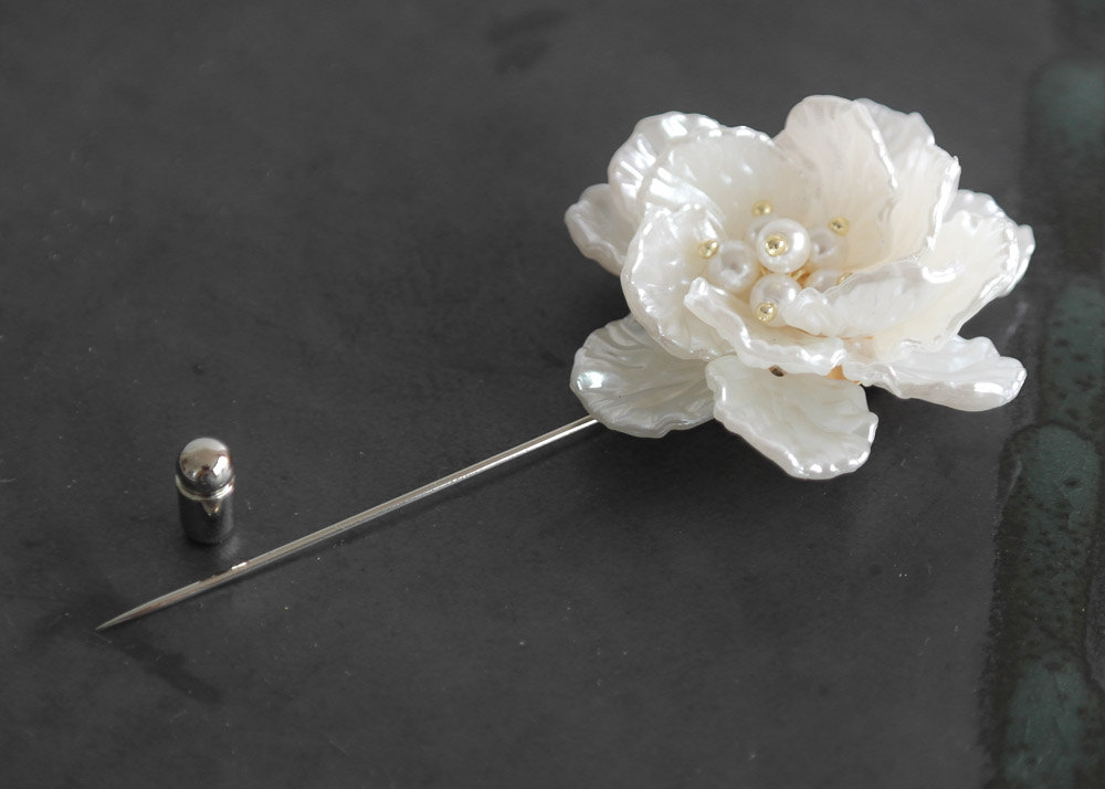 Pearl Beads Flower Men Boutonniere Lapel Pin, Tie Pin, Stick Pin For Men's Gift.