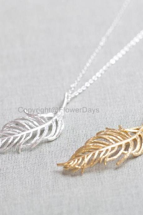 Feather long Necklace